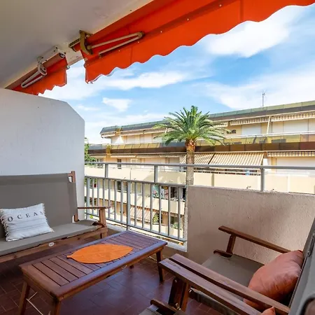 Grand T3 Juan Les Pins, 2 Balcons, Proche Plage Apartment Antibes